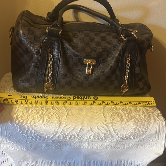 Leather bag with printed design - Picture 5 of 7